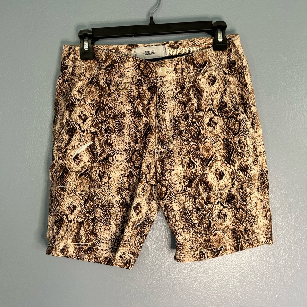 Publish Snake print flat front shorts / 28”